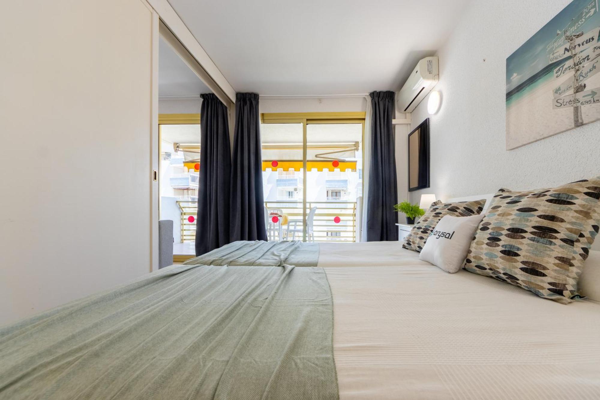 Apartamento Novelty I Arysal 2 Salou Exterior foto